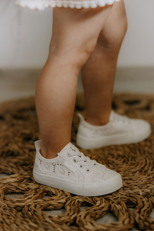 Ажурні кросівки Big Star JJ374134 Білі