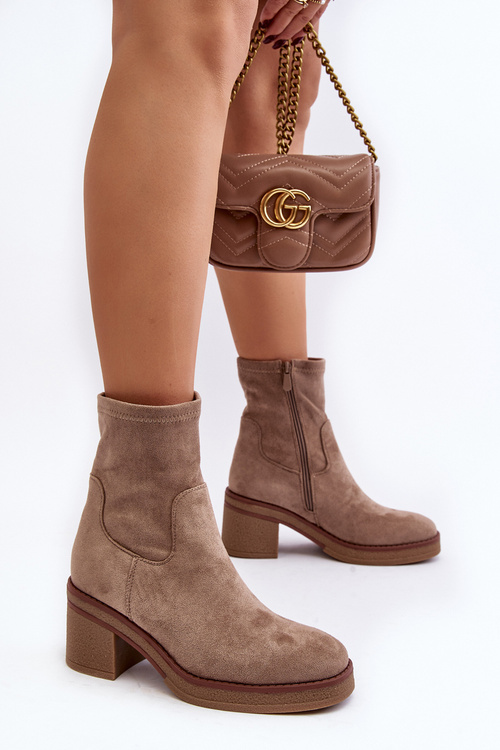 Жіночі ботильйони на каблуці бежеві Argastis