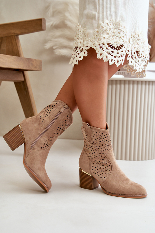 Ажурні ботильйони на каблуці з еко замші на блискавці темно-бежеві Sevana