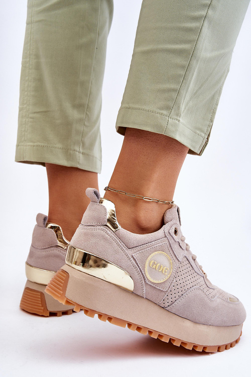 Жіноче замшеве спортивне взуття на платформі GOE LL2N4001 бежевий