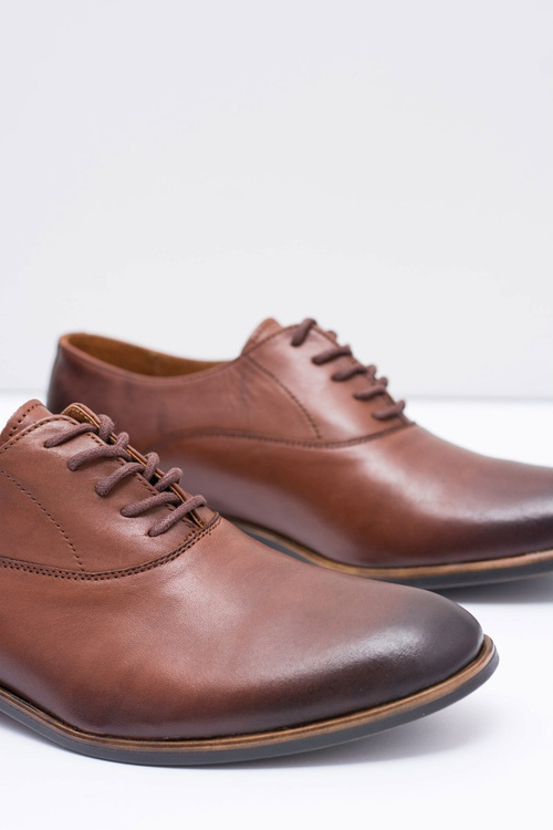 Чоловічі шкіряні напівчеревики Bednarek Visiting Brown Clark