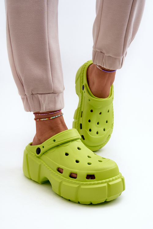 Жіночі поролонові шльопанці білі Ilariana