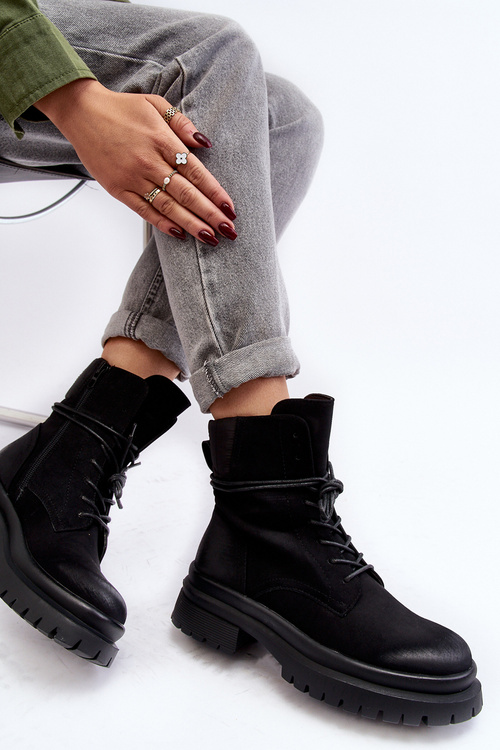 Жіночі ботильйони на масивній підошві чорні Narelona