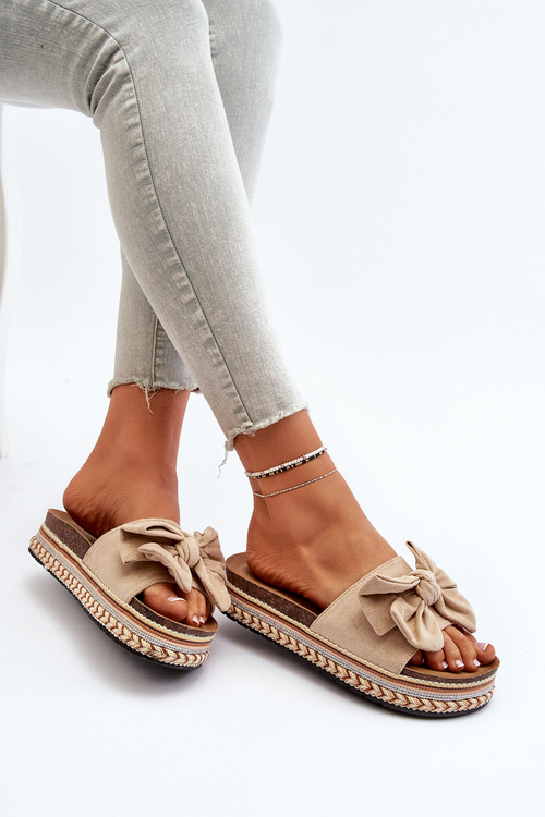 Жіночі босоніжки на платформі з бантом бежеві Evatria