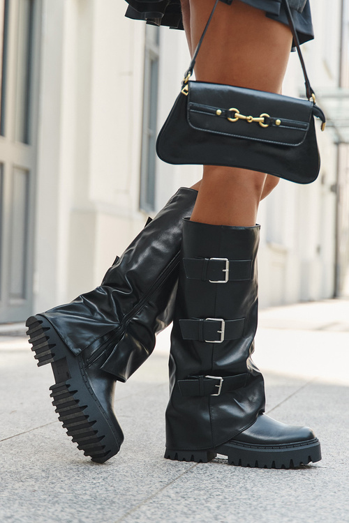 Ізольовані жіночі черевики зі срібними затискачами Чорні Isavine