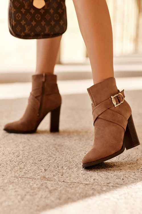 Замшеві чоботи з пряжкою на каблуці Коричневий ефталін