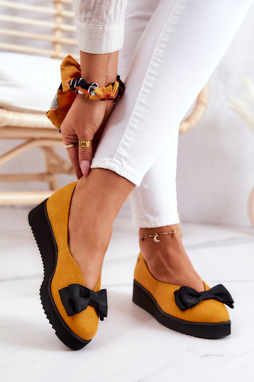 Замшеві балерини на платформі Maciejka 05062-07 Жовті