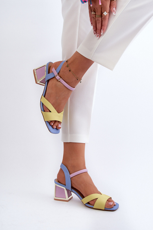 Жіночі босоніжки Pastel на підборах D&A CR482 жовті