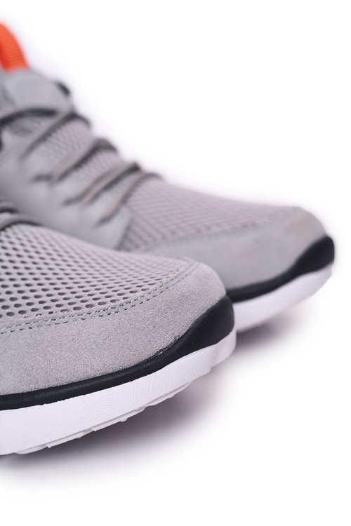 Чоловіче спортивне взуття Кросівки GOE HH1N4028 сірі