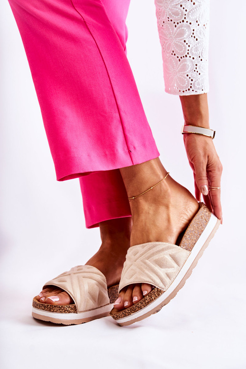 Жіночі замшеві тапочки на масивній платформі бежеві Heritta