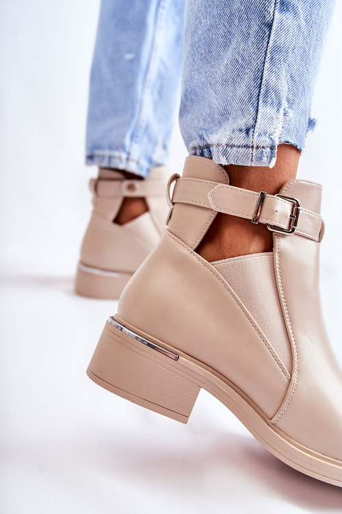 Жіночі шкіряні чоботи на плоскому каблуці бежеві Marla