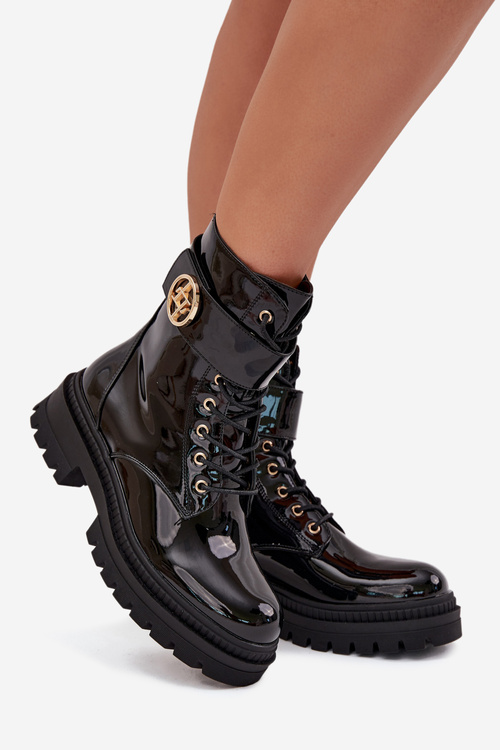 Лаковані робочі черевики жіночі з золотим деталем утеплені чорні Fiorena