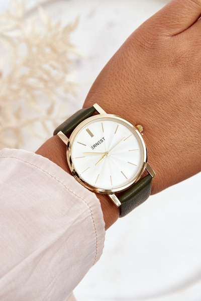 Жіночий зелений годинник Vega із золотим корпусом Ernest