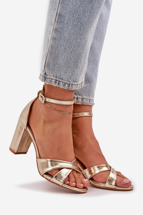 Сандалі На Каблуку З Еко Шкіри Золоті Lanaria