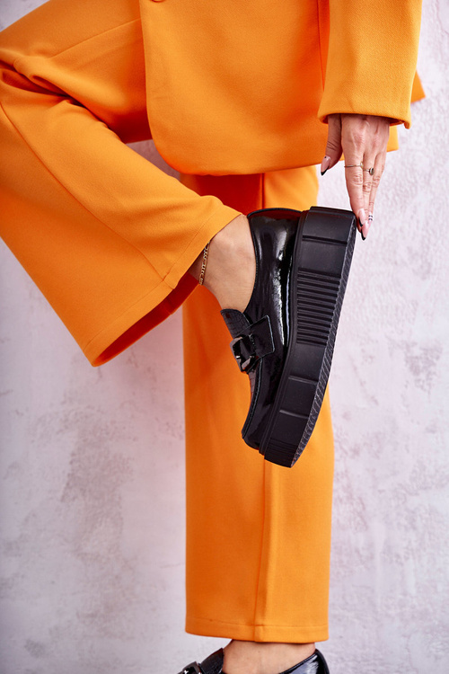 Модні шкіряні туфлі на платформі Black Marsol