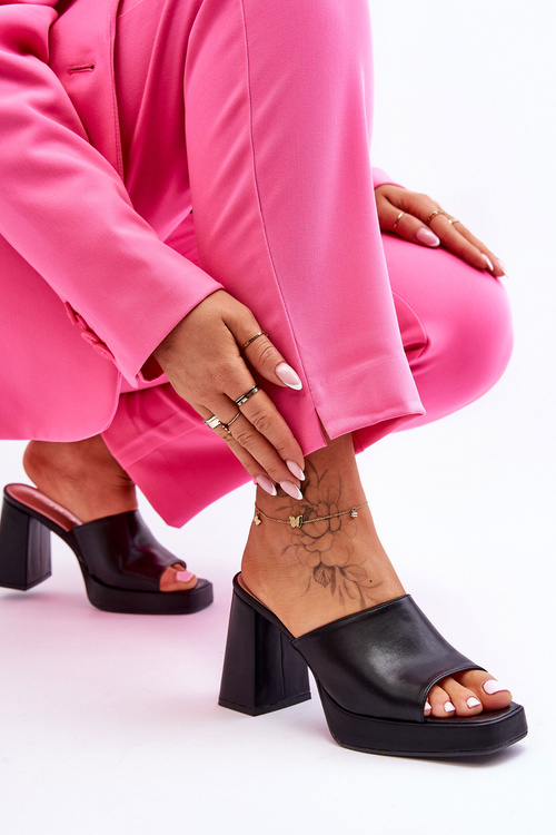 Шкіряні туфлі на підборах Black Livesa