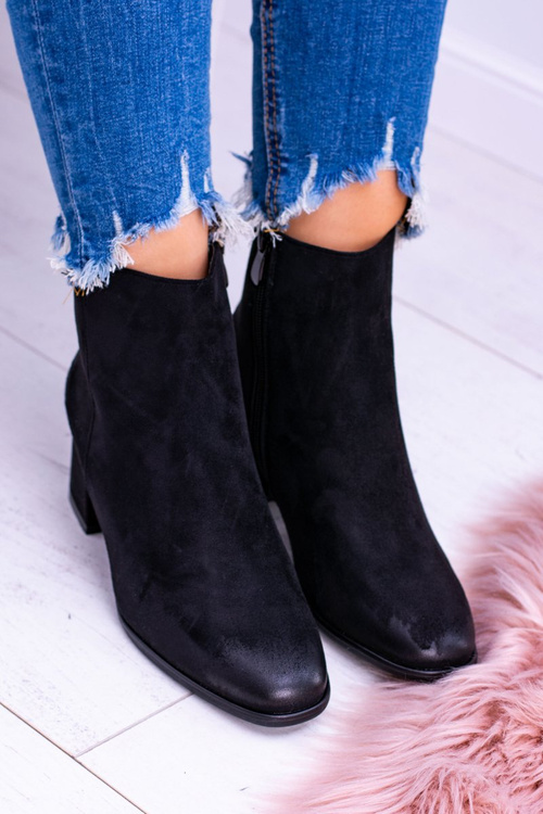 Жіночі чорні чоботи на шпильці замшеві Ferimate