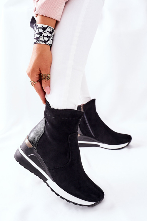 Чоботи жіночі на танкетці Black Greenfort