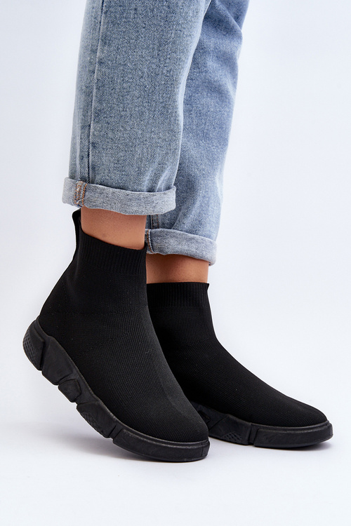 Жіноче спортивне взуття з носком чорне Zirila