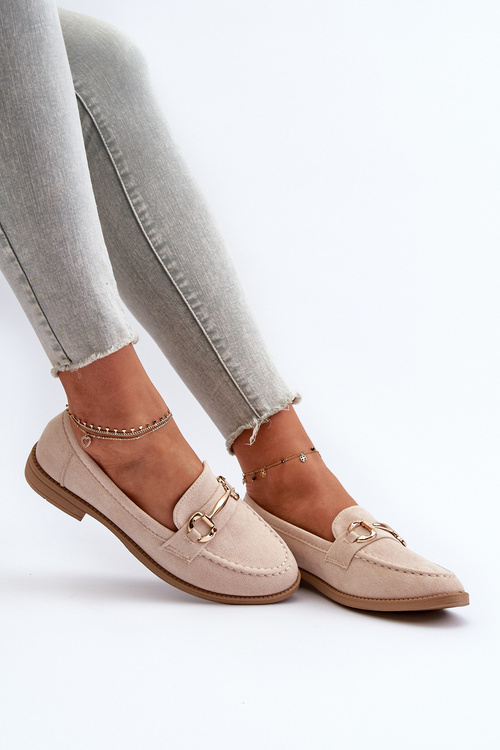 Жіночі лофери на плоскій підошві з прикрасами бежевий авіол