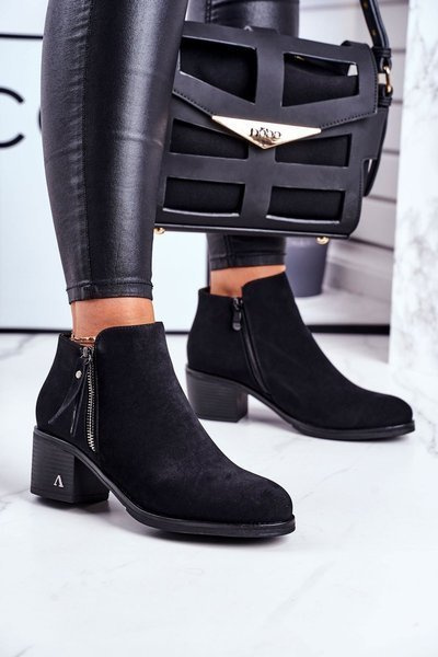 Жіночі чоботи на високому каблуці Black Blanche