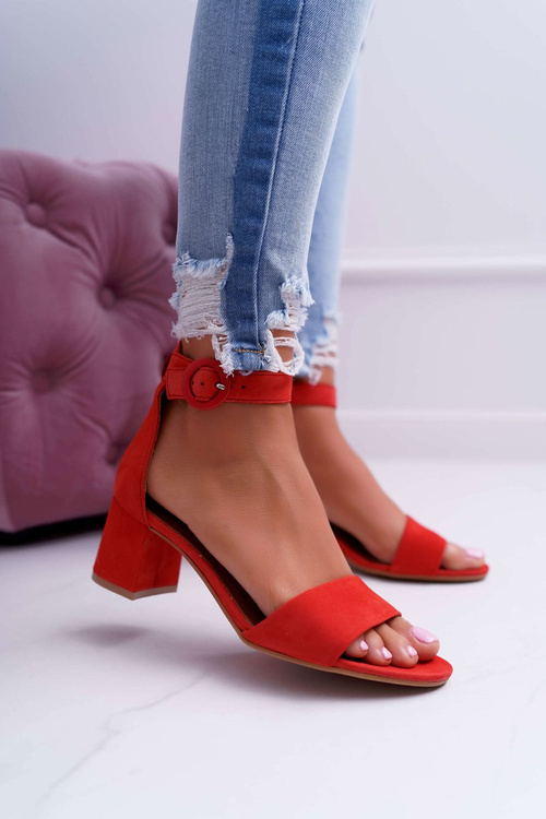 Жіночі шкіряні замшеві босоніжки Maciejka червоні 04141-08/00-5