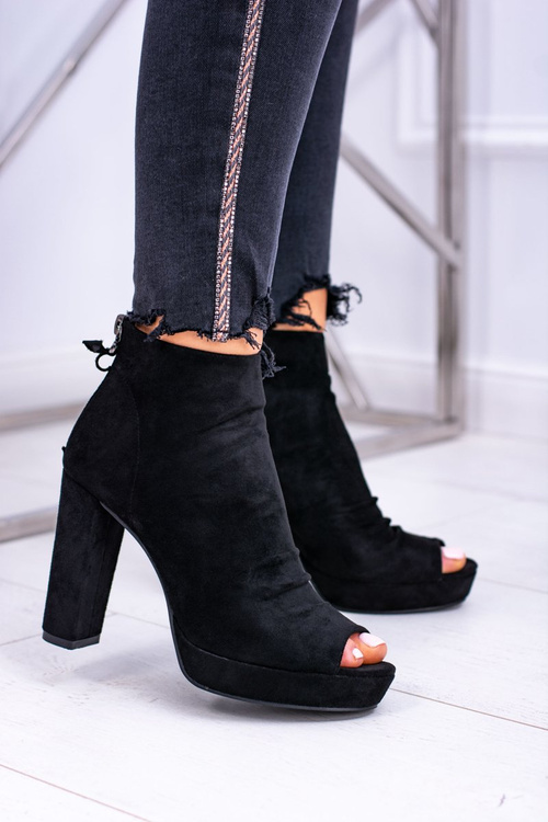 Жіночі чоботи на шпильці з відкритим носком Чорна Теміра