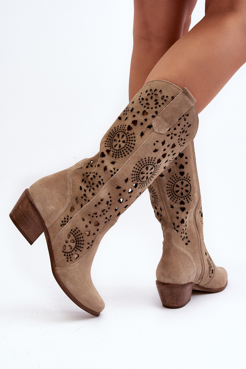 Світло-бежеві замшеві чоботи Zazoo 3396 з вирізом до середини ікри