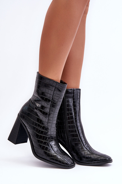 Шкіряні високі чоботи зі змійкою, чорні Kornell