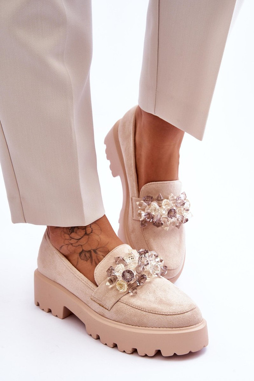 Жіночі лофери на платформі з прикрасами бежеві Brenda