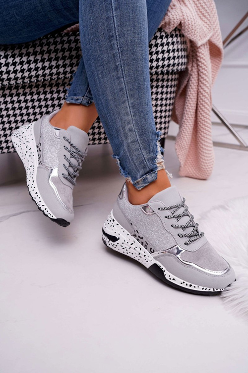 Спортивне жіноче взуття на товстій підошві сіре Nokien