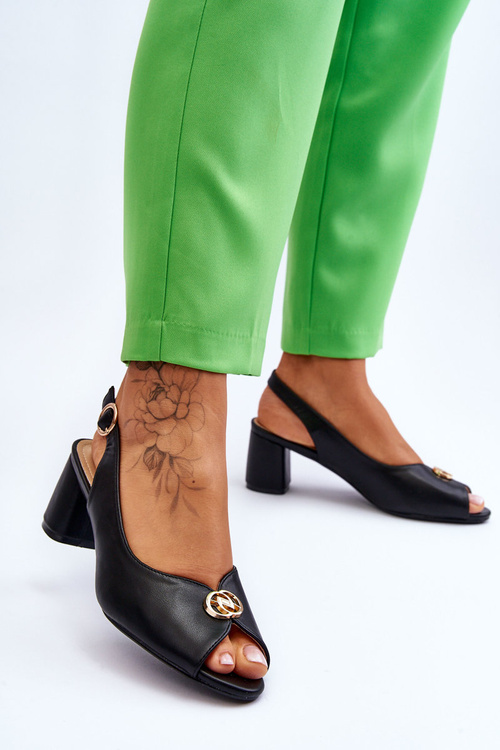 Модні шкіряні босоніжки на підборах Чорні Hette