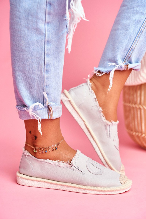 Класичні жіночі еспадрільї сірого кольору