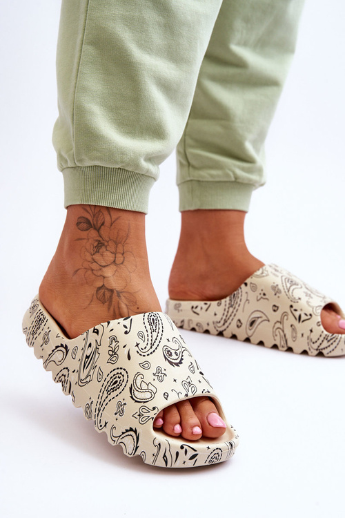 Модні жіночі тапочки на масивній платформі Beige Lorette