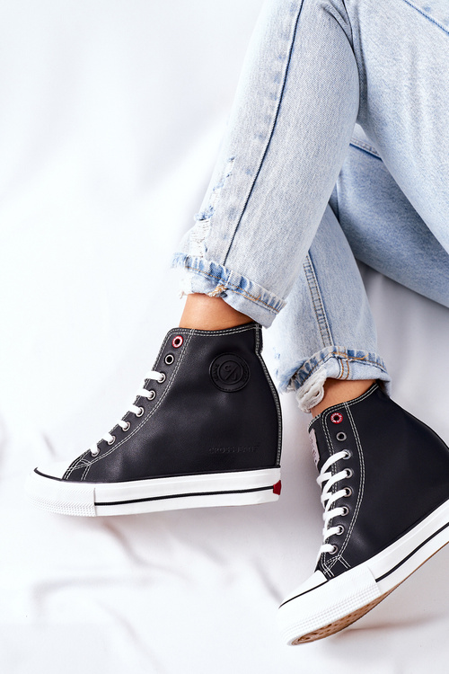 Шкіряні кросівки на танкетці Cross Jeans II2R4025 Чорні