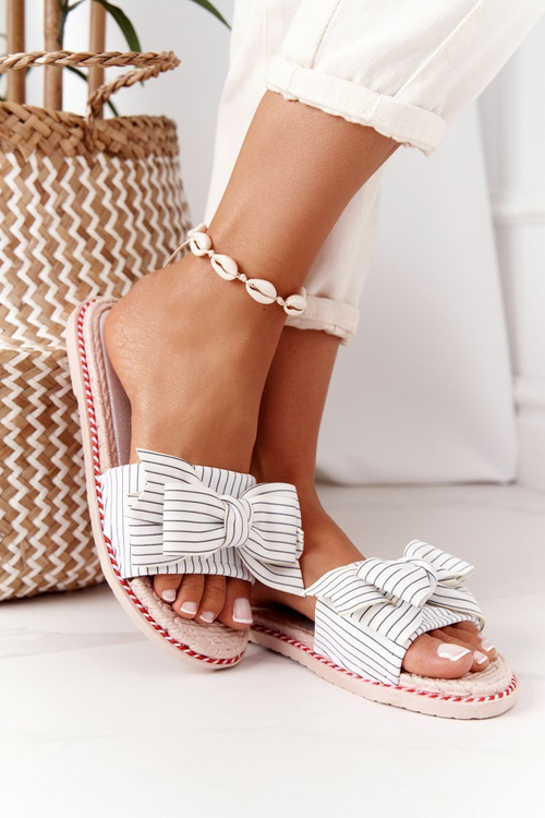 Гумові тапочки з бантом білі Gabriell