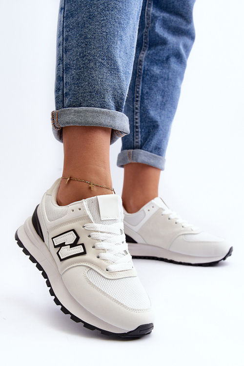 Жіночі білі спортивні кросівки Alettesa