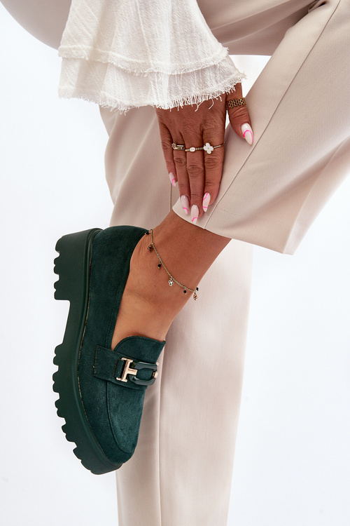 Замшеві класичні лофери з бахромою зеленого кольору Averil