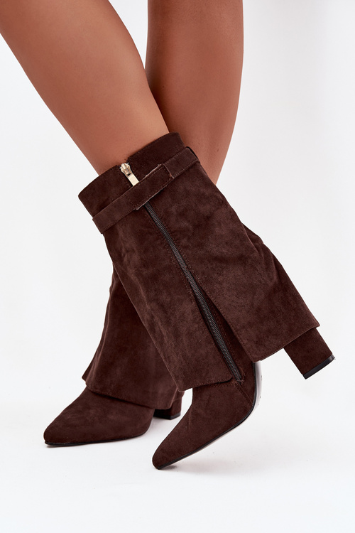 Теплі жіночі чоботи на каблуці з оздоблювальним ремінцем шоколадний Luvielle