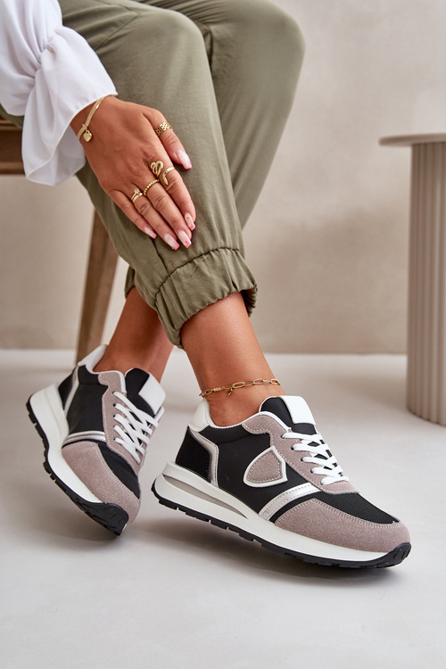 Жіночі кросівки з блискітками чорні Velaniela