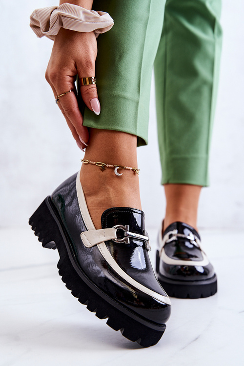 Лаковані жіночі лофери Cassida чорно-білі