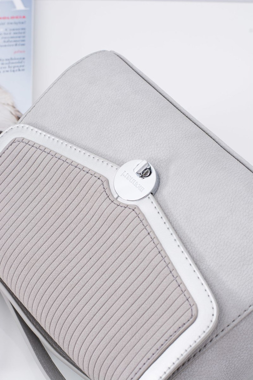 Сумочка Жіноча сіра Сумочка Monnari Letter Bag