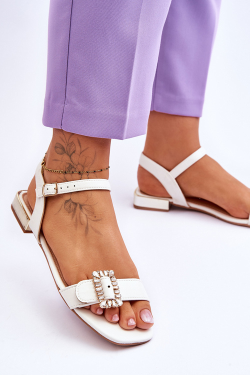 Босоніжки на плоскій підошві на підборах білі Mindley