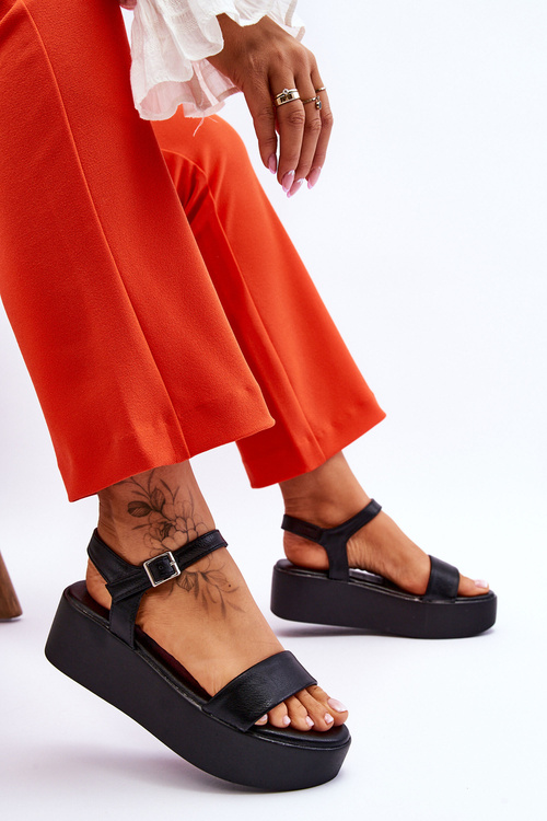 Жіночі босоніжки на масивній платформі Чорний Кейс