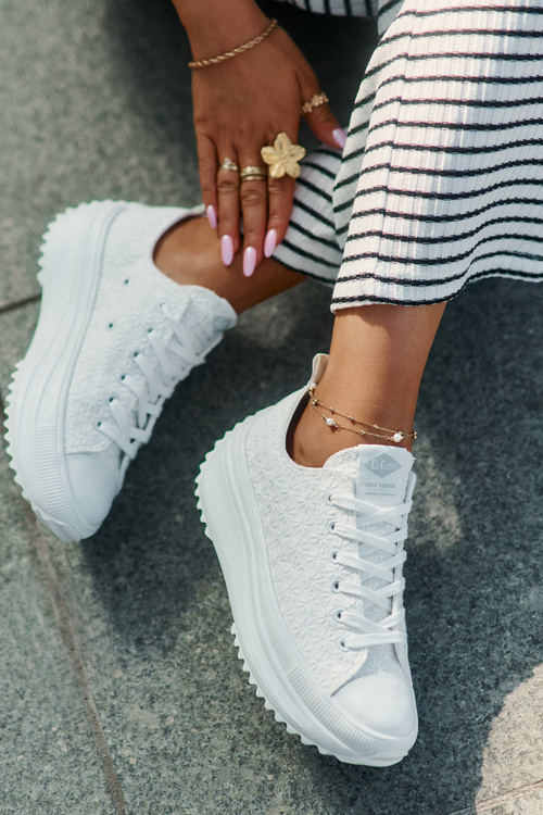 Жіночі Кросівки З Вишивкою На Платформі Lee Cooper LCW-25-31-3465L Білі