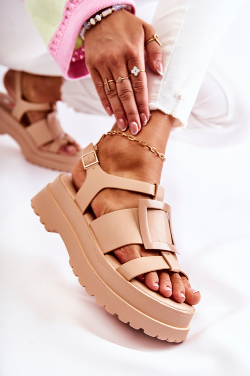 Жіночі шкіряні босоніжки на платформі Corene темно-бежевого кольору