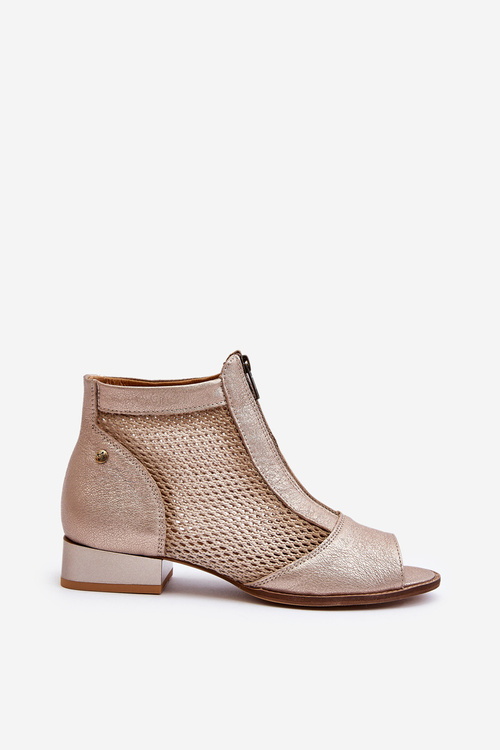 Чоботи жіночі на плоскій підошві Maciejka 06413-25 золото