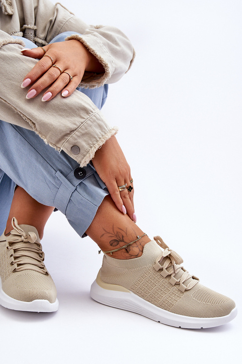 Жіночі класичні спортивні кросівки бежеві Nikilla