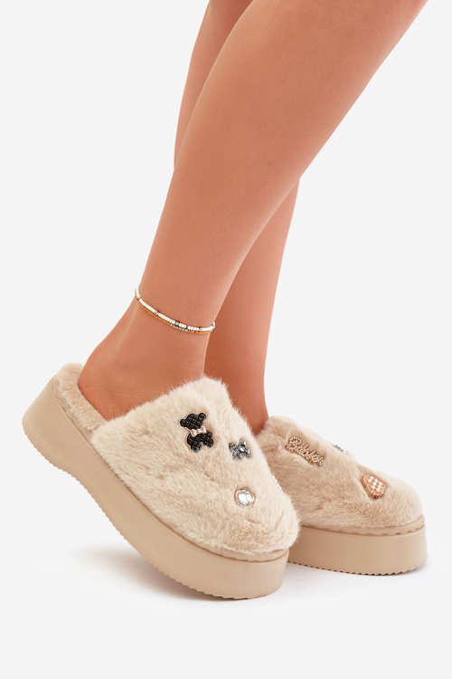 Жіночі пухнасті тапочки на товстій підошві зі шпильками бежеві Zintoria