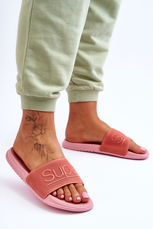 Світлі жіночі тапочки з написом Pink Merry